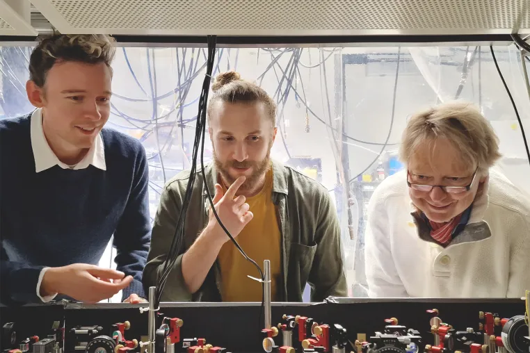 Wenn Quantengase sich nicht an die Regeln halten Bild: Wenn Quantengase sich nicht an die Regeln halten