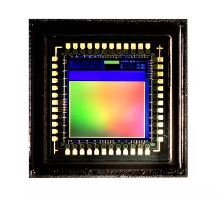 Bild: A-Pix™ Technologie liefert verbesserte Leistung für 14-Megapixel-Bildsensor