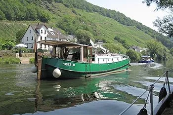Liebe Holländer, Belgier, Franzosen: Das Gerücht, die Lahn sei zugemacht, stimmt nicht! Bild: Liebe Holländer, Belgier, Franzosen: Das Gerücht, die Lahn sei zugemacht, stimmt nicht!