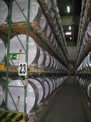 Bild: Dynamische Lagerhaltung erhöht die Lagerkapazität, Pick & Pack minimiert Verbrauch und Kosten