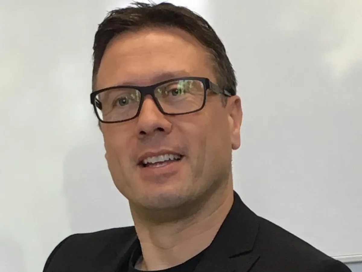 Der Kriminologe Dr. Achim Roth untersuchte in seiner Dissertation an der Universität Bonn den Zusammenhang zwischen Verkehrsrowdytum und polizeilicher Registrierung bei sonstigen Regelverstößen.  (Fot