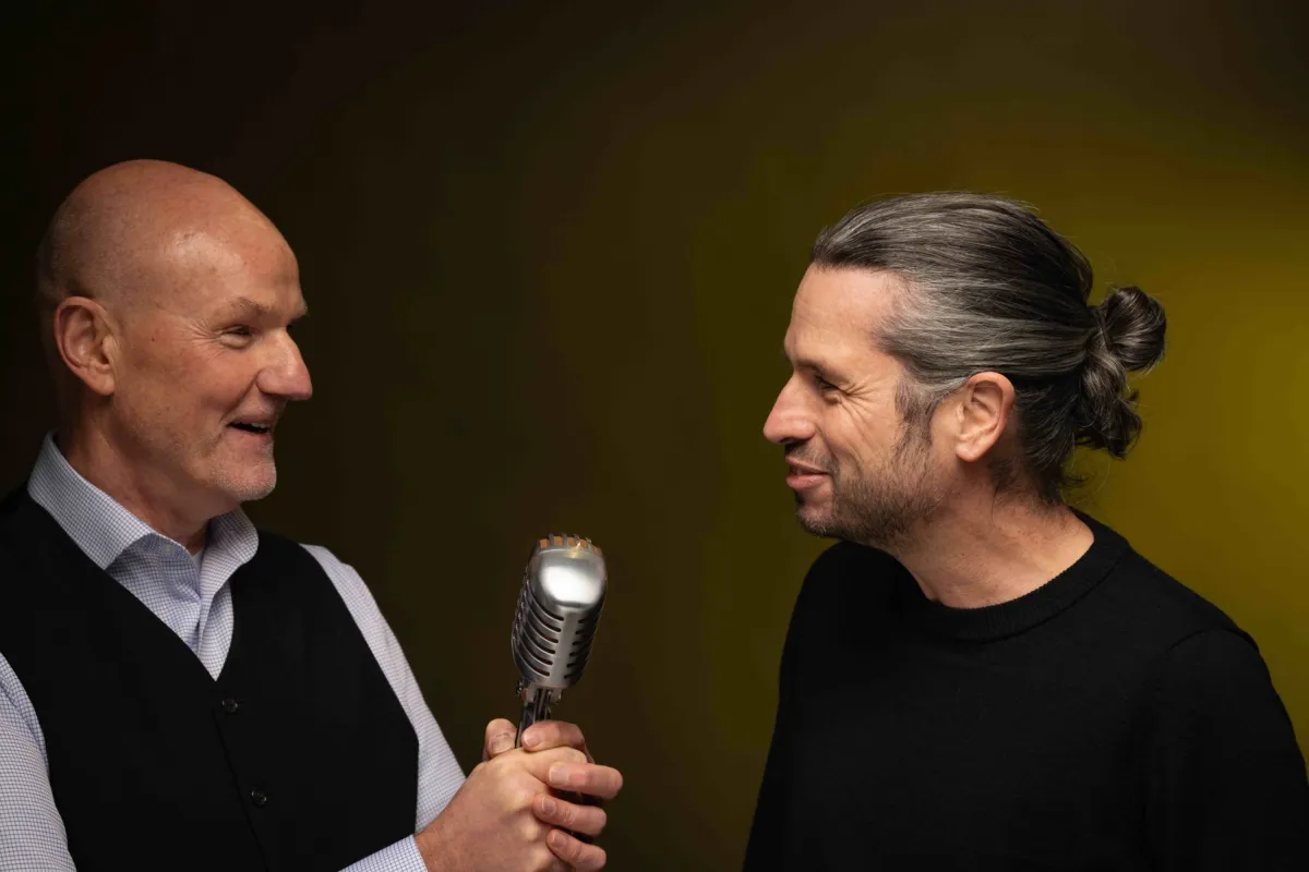 Die beiden Hosts Andreas Ryll und Stephan Falk (© Thomas Felgenträger)