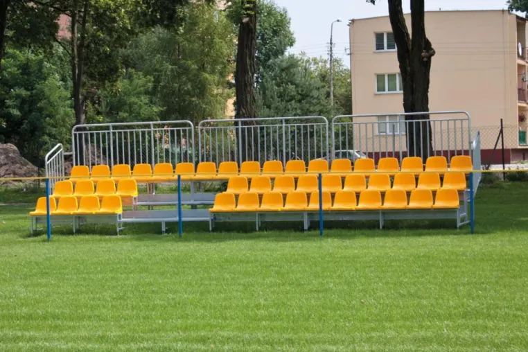 Bild: STADIONSITZE DIREKT VOM HERSTELLER KAUFEN, SCHON AB 16,90 EURO