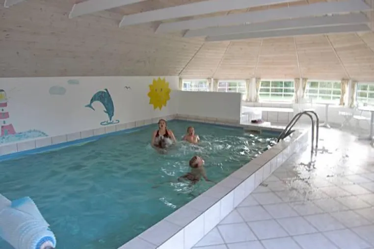 Trend 2009 - Eigener Pool statt Gemeinschaftspool Bild: Trend 2009 - Eigener Pool statt Gemeinschaftspool