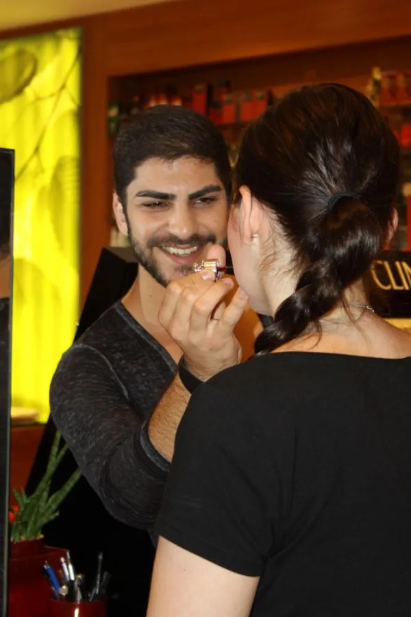 Travel-Visagist und Pieper-Schönheitsexperte Ziya Dindar (Foto: Stefan Mülders)