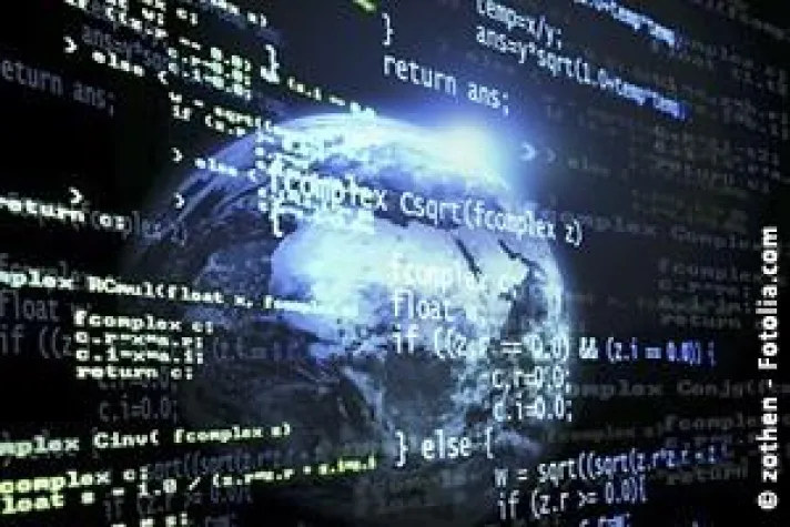 Bild: Informatikstudenten des b.i.b. mit besten Ergebnissen