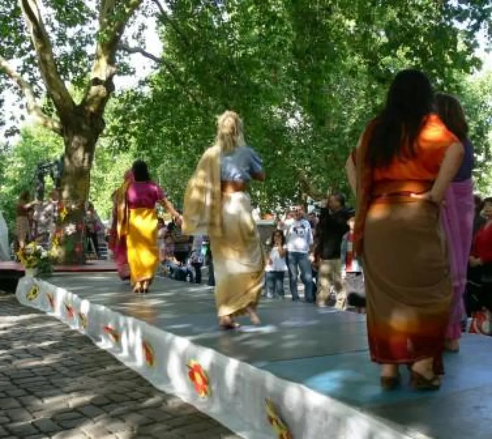 Modenschau auf dem Nettelbeckplatz