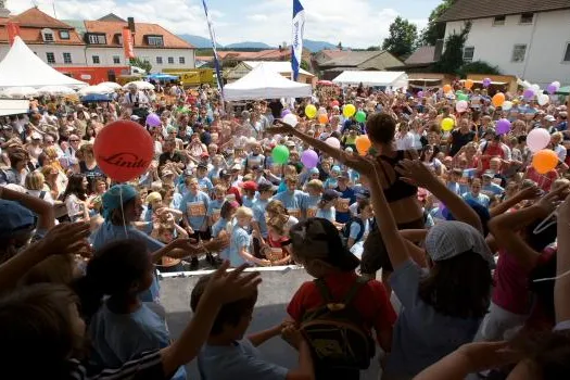 Bild: Auf die Plätze, fertig los – runningday Penzberg 2009