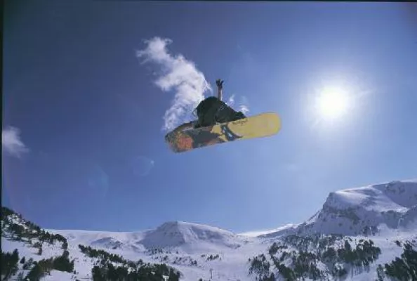 Bild: Skifahren im Schneeparadies Andorra