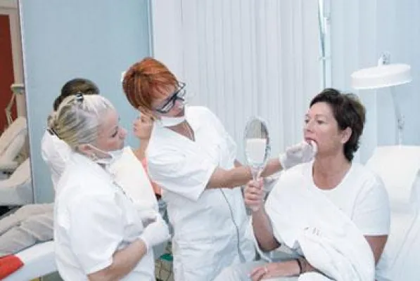 Bild: Haut Contour übt nicht am Kunden. Permanent Make-up mit hohem Standard