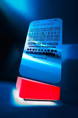 Bild: Die weltgrößte Kabeldurchführung