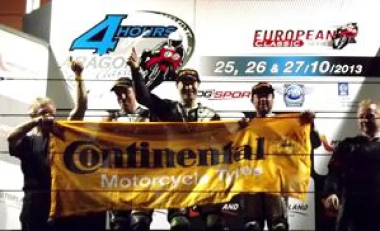 Bild: ContiRoadAttack 2 Classic Race Siegerreifen des Europa- und Vizeeuropameisters '13 - FIM Europ. Classic Series