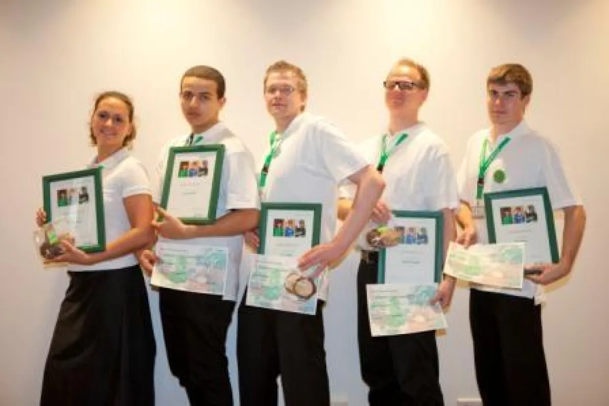 Die fünf Gewinner des Marché Azubi Award 2011