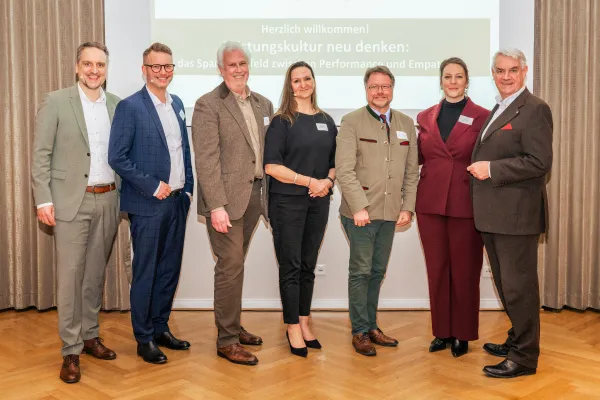 Leistungskultur neu denken: wie Führung zwischen Performance und Empathie gelingt Bild: Leistungskultur neu denken: wie Führung zwischen Performance und Empathie gelingt