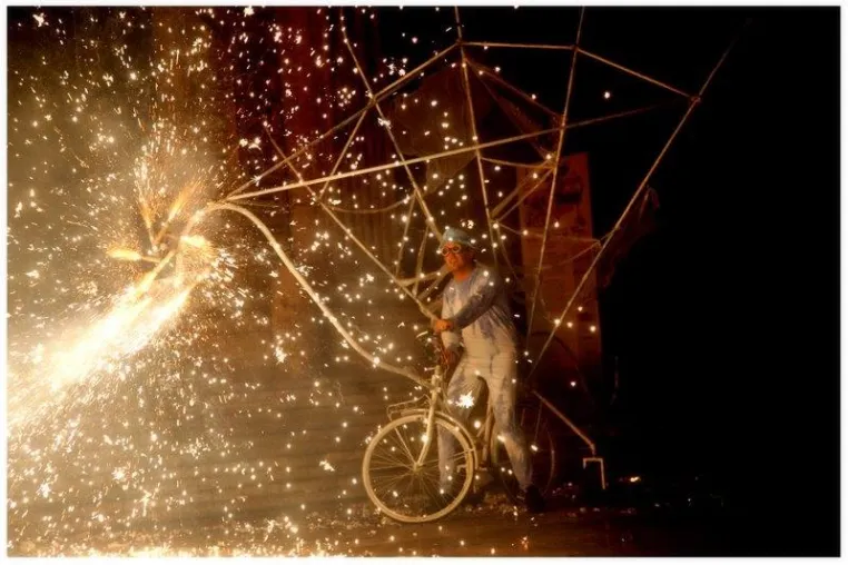 Solinger Lichternacht: Internationales Straßentheater, Lichtinstallationen und Musik Bild: Solinger Lichternacht: Internationales Straßentheater, Lichtinstallationen und Musik