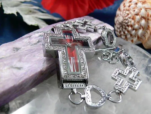 Jetzt Neu bei Uhrengrosshandel Pätsch - Über 800.000 Uhren auf Lager Bild: Jetzt Neu bei Uhrengrosshandel Pätsch - Über 800.000 Uhren auf Lager