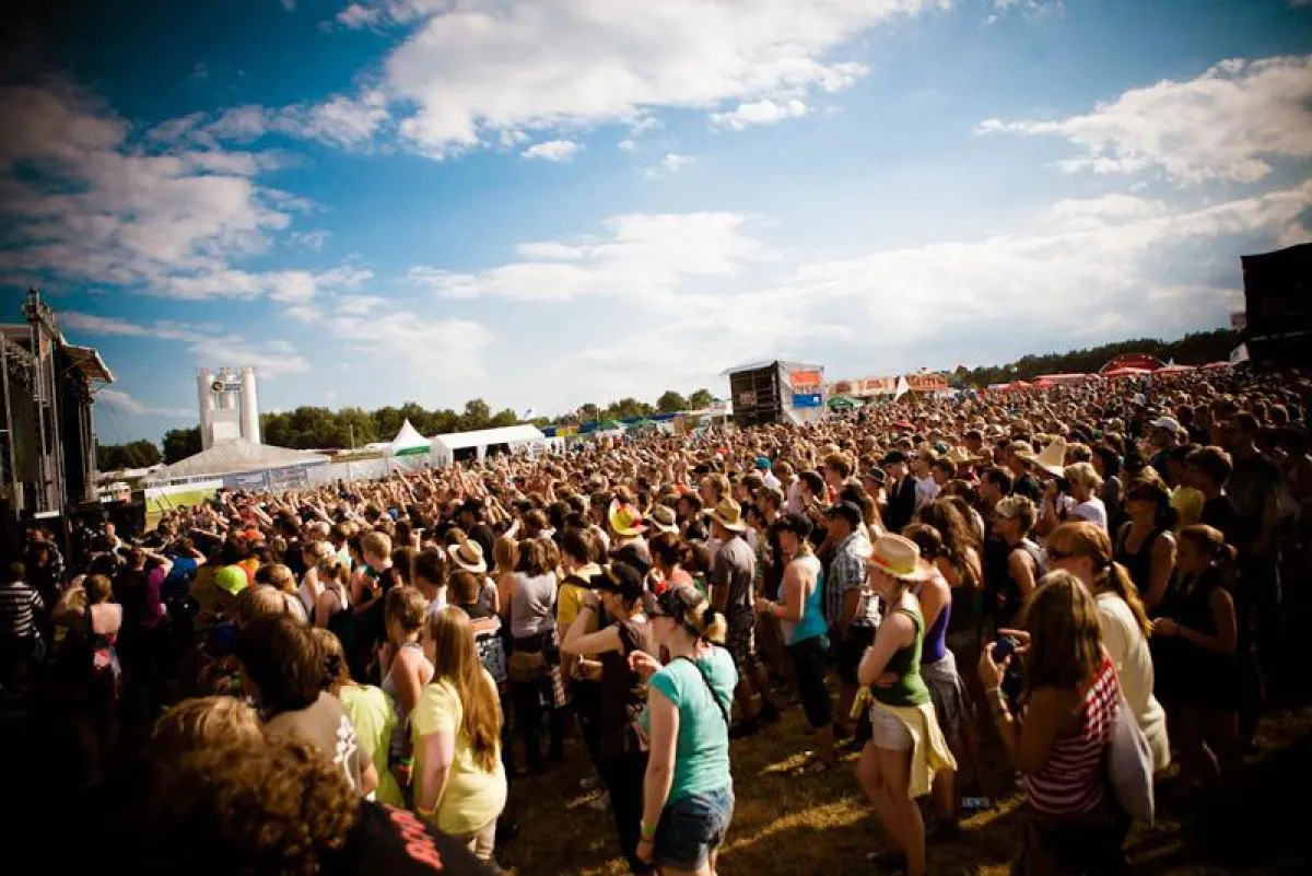 Jede Menge Top Acts beim Rockfestival in Cuxhaven Foto: DEICHBRAND