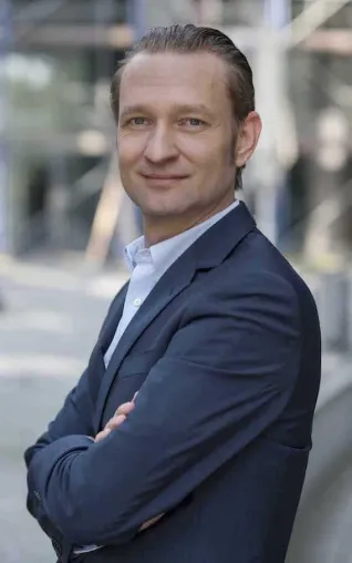 Mehr Entertainment am Rhein: Oliver Hagemann gründet FirstView PR Bild: Mehr Entertainment am Rhein: Oliver Hagemann gründet FirstView PR