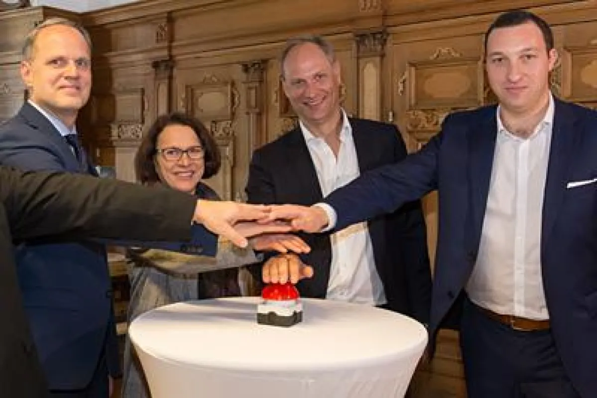 Start des öffentlich zugänglichen Sigfox IoT Netzes in Regensburg.
