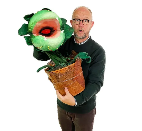 Krimi-Autor Ralf Kramp übernimmt Hauptrolle im Musical „Der Kleine Horrorladen“ Bild: Krimi-Autor Ralf Kramp übernimmt Hauptrolle im Musical „Der Kleine Horrorladen“