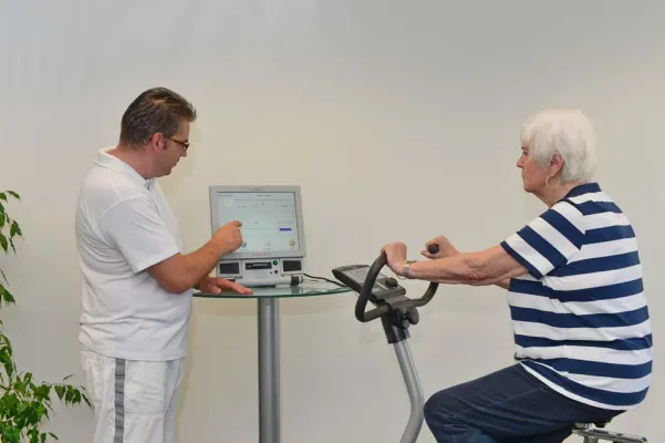 Nach Herzinfarkt – schneller wieder nach Hause Bild: Nach Herzinfarkt – schneller wieder nach Hause