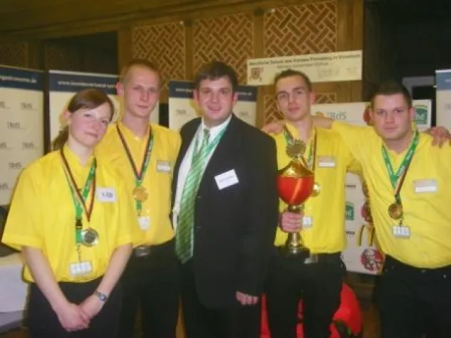 Marché International Azubis gewinnen den Teamcup der Systemgastronomie Bild: Marché International Azubis gewinnen den Teamcup der Systemgastronomie