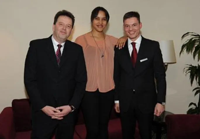 Bild: Cassandra Steen - Privatkonzert beim Opening des WestendGate Conference Center