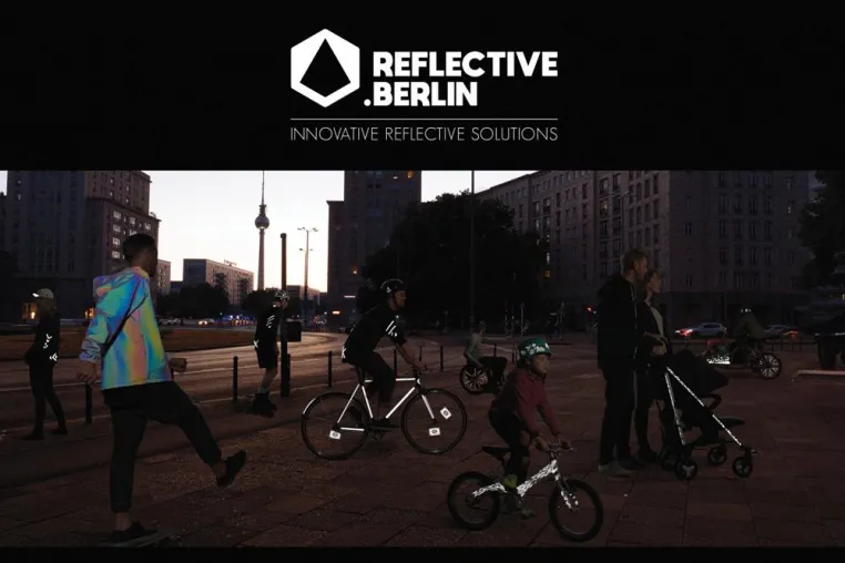 Stilvoll sichtbar im Dunkeln mit REFLECTIVE. BERLIN Bild: Stilvoll sichtbar im Dunkeln mit REFLECTIVE. BERLIN