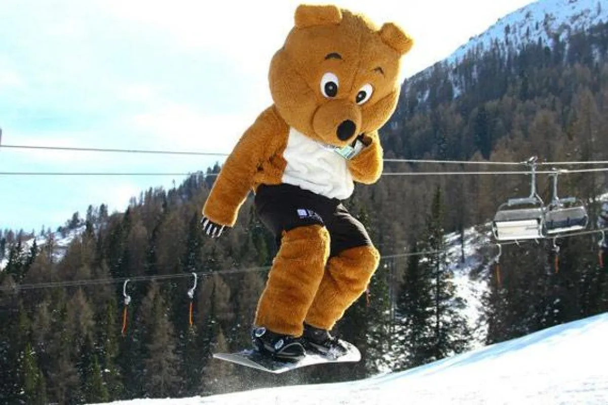 Auch das ESB Maskottchen macht sich fit...