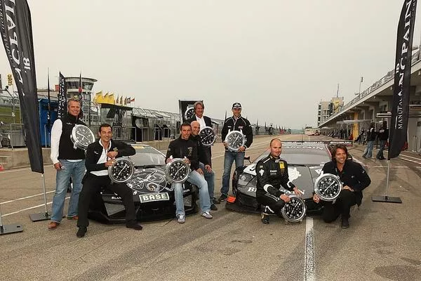 Bild: Blancpain präsentiert sich 45000 Zuschauern auf dem Sachsenring
