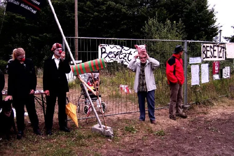 Tierschutzfachverband unterstützt Protest der Tierversuchsgegner in Hannover Bild: Tierschutzfachverband unterstützt Protest der Tierversuchsgegner in Hannover
