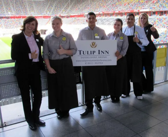 Karriere im Hotel: Neue Azubis im Tulip Inn Düsseldorf Arena Bild: Karriere im Hotel: Neue Azubis im Tulip Inn Düsseldorf Arena
