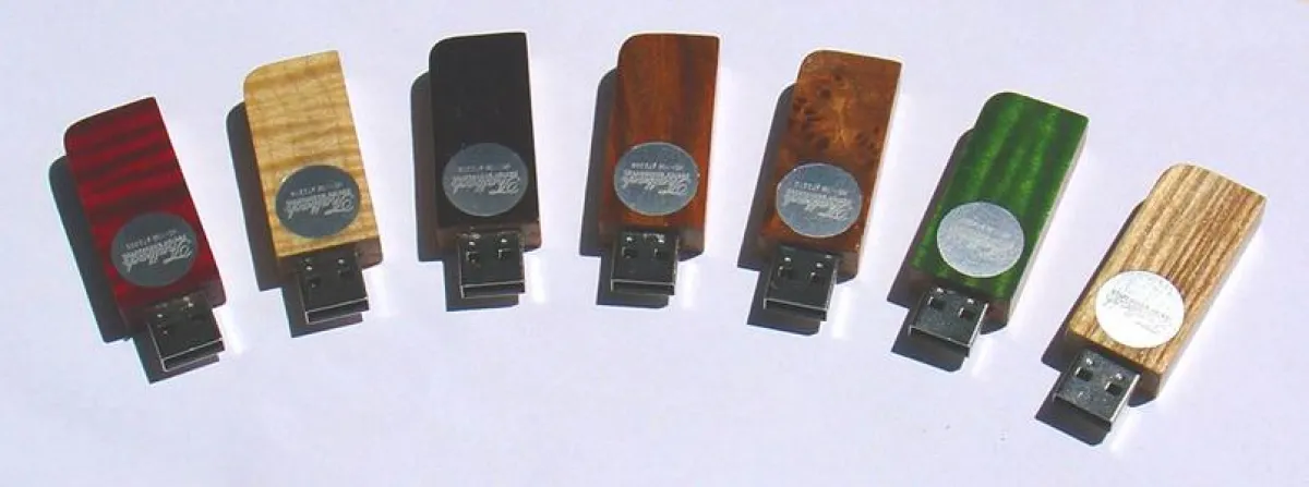 Design USB-Sticks aus der Serie Cocos-Face