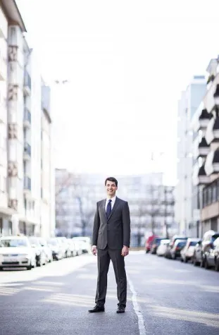 Hommage an den Anzug / International Suit Up Day Bild: Hommage an den Anzug / International Suit Up Day