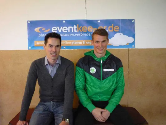 Bild: Sven Knipphals, Sprinter beim VfL Wolfsburg, stellte seine neue Sportmarketingagentur TalentEntdecker vor.