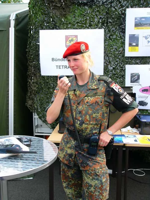 TETRAPOLBw beim Tag der offenen Tür der Bundesregierung 2005 in Berlin