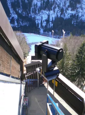 Skiflug-WM 2008 mit Lichtsystemen von A&O Technology Bild: Skiflug-WM 2008 mit Lichtsystemen von A&O Technology