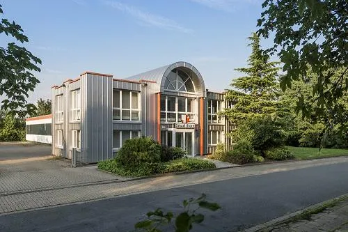 Bild: Deutschland erstickt in Aktenbergen