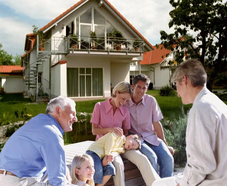 Bild: Immobilieneigentum – verschenken oder vererben?
