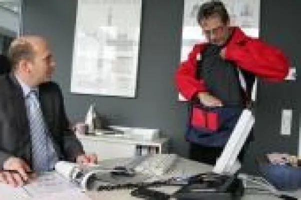 Bild: DIREKTexpress stellt Auslieferung des iPhone 3GS an die Neukunden von T-Mobile sicher