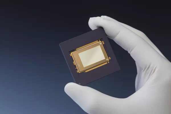 Bild: Modulation, Manipulation, Präzision:  Flächenlichtmodulatoren für Industrie und Forschung