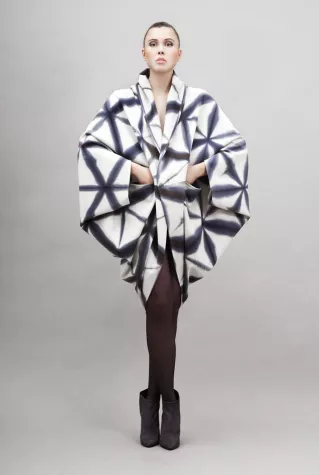 Bild: Kollektion „CRASH“ H/W 2012-13 :::::::: Kommenden Winter beim Modelabel MIKENKE: Im Zeichen des Rechtecks