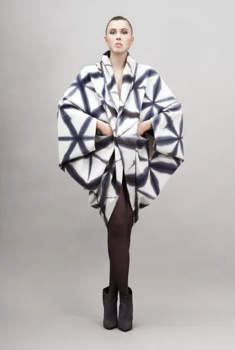 Bild: Kollektion „CRASH“ H/W 2012-13 :::::::: Kommenden Winter beim Modelabel MIKENKE: Im Zeichen des Rechtecks