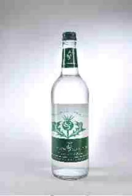 Bild: Das O-I Sortiment an Leichtglasflaschen schützt Wasser und mehr