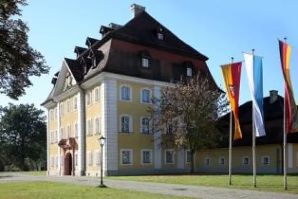 Open Air im Schlosshof Theuern Bild: Open Air im Schlosshof Theuern