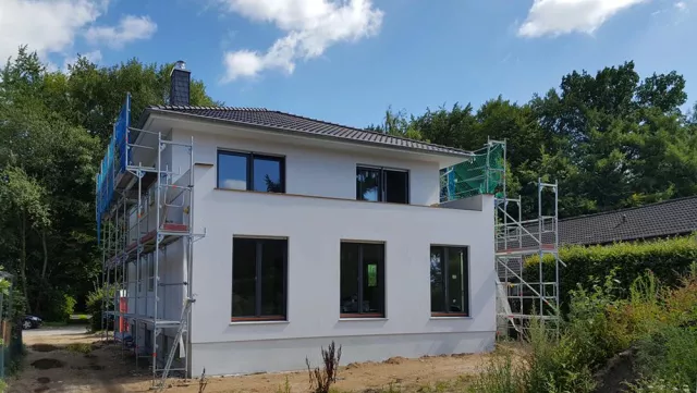 Bild: Villa mit großer Dachterrasse | Hausbesichtigungen