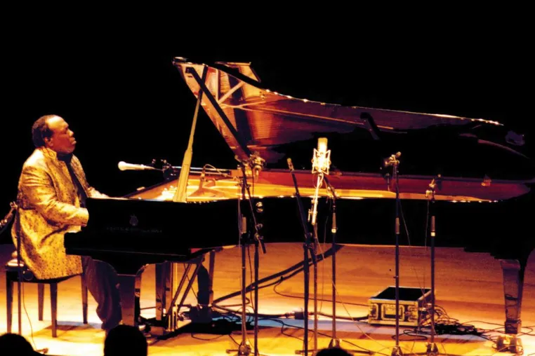 Kalifornische Klänge: Yul Anderson auf Tour mit authentischen, bewegenden Klavierkonzerten aus Klassik & Blues Bild: Kalifornische Klänge: Yul Anderson auf Tour mit authentischen, bewegenden Klavierkonzerten aus Klassik & Blues