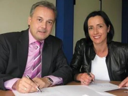 Bild: oxaion ag kooperiert mit basycs GmbH