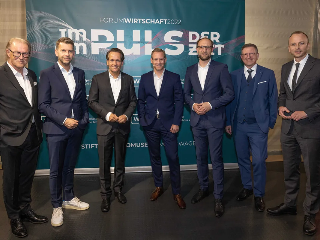 Forum Wirtschaft 2022 im AutoMuseum Volkswagen (© WMG Wolfsburg, Foto: Roland Hermstein)