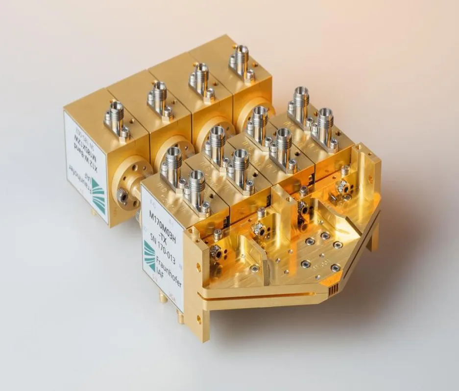 Das Fraunhofer IAF fokussiert sich im Projekt TERRANOVA auf die Integration von Funkmodulen auf Chipebene. (© Fraunhofer IAF)